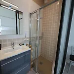 Maison Spacieuse Avec Jardin Proche & Centre 펜션 포르닉