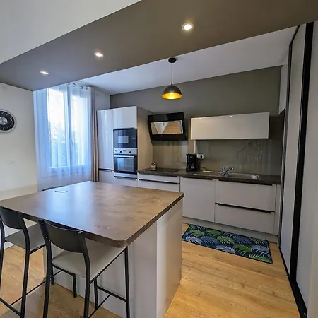 Maison Spacieuse Avec Jardin Proche & Centre